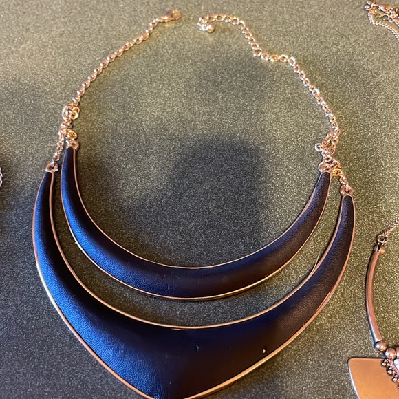 Necklaces all thee for 10.00, 3 different designs - Picture 3 of 5